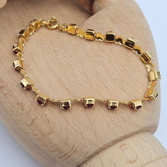 Vintage Sweetheart Ruby Red Rhinestone & Gold Heart Tennis Bracelet - Picture 8 of 10